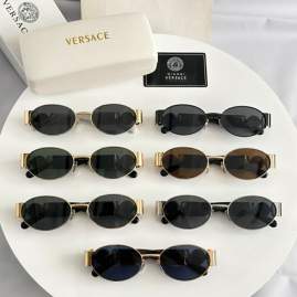 Picture of Versace Sunglasses _SKUfw80477406fw